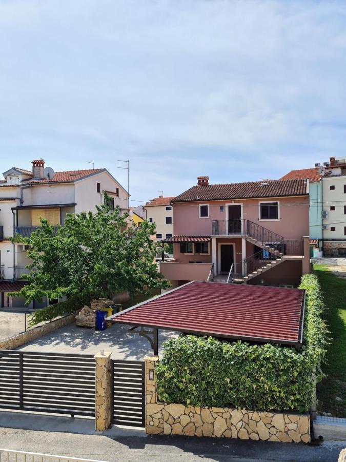 רוביני Apartments Denis & Lucija מראה חיצוני תמונה