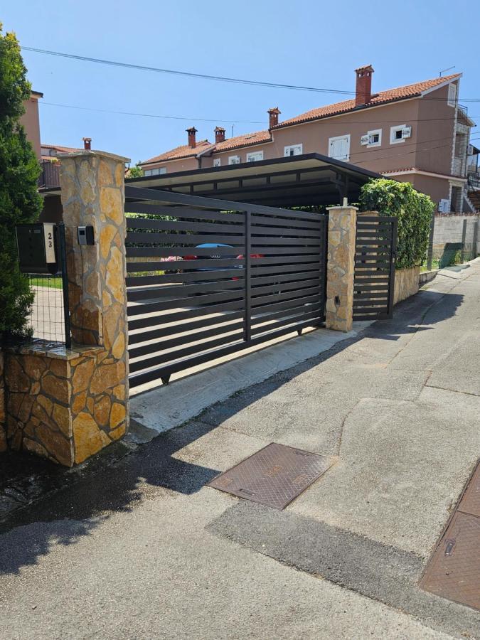 רוביני Apartments Denis & Lucija מראה חיצוני תמונה